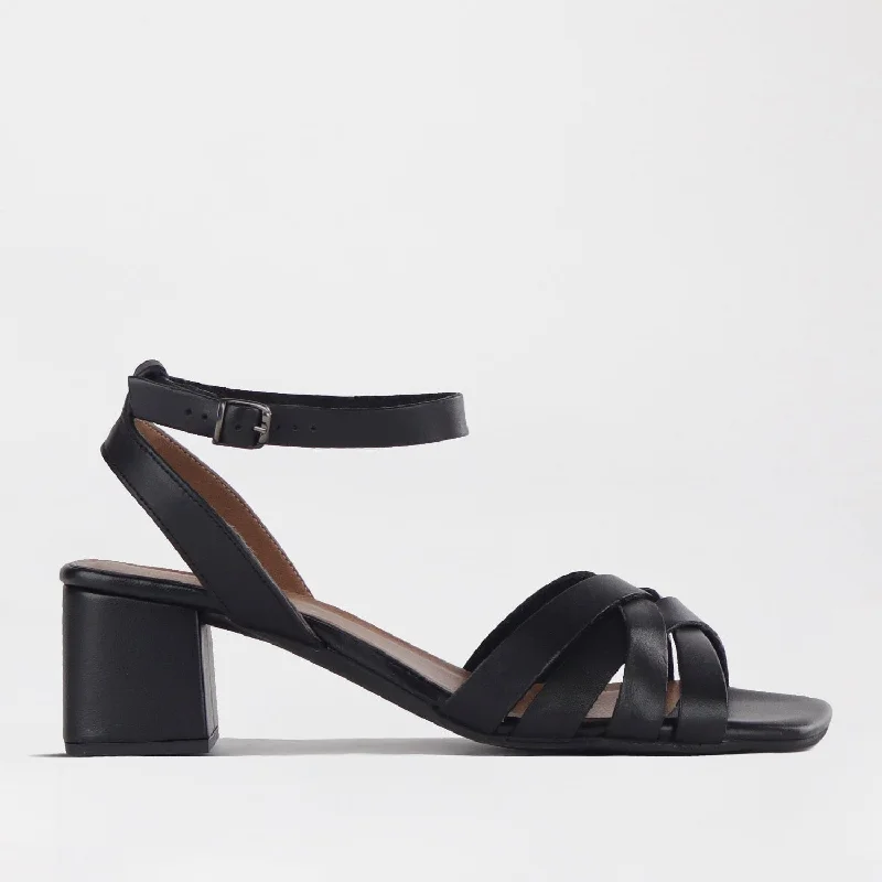 Block Heel strappy Sandal in Black - 12678