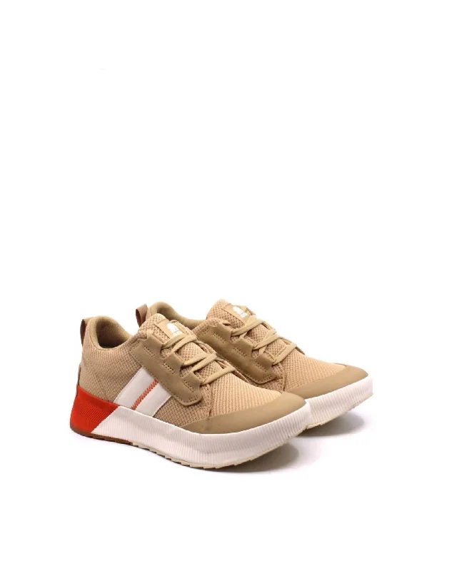 Out 'n About Iii Low Sneaker Shoe In Ceramic/optimized Orange